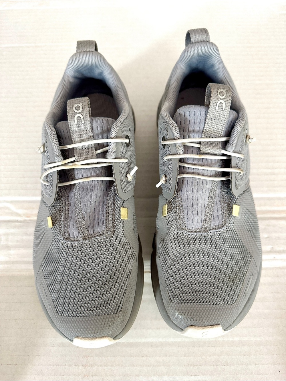 On Cloud SneakerKids' Cloud Sky Running Sneaker. Grey youth 4